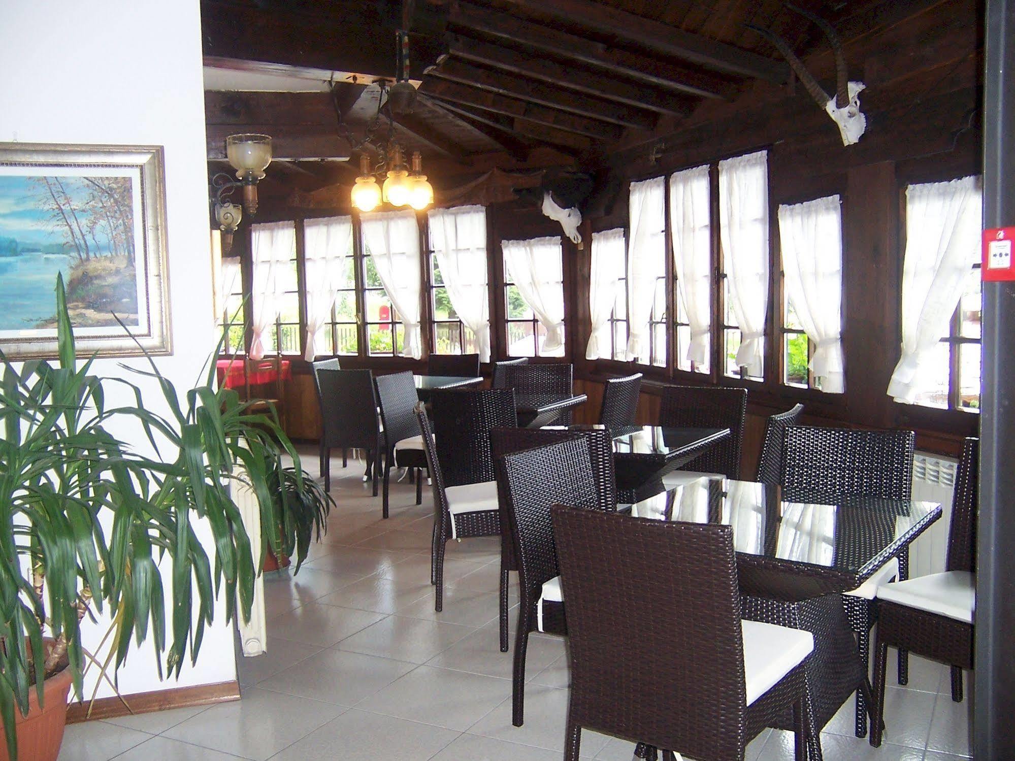 Hotel Pineta Castione della Presolana Exterior photo